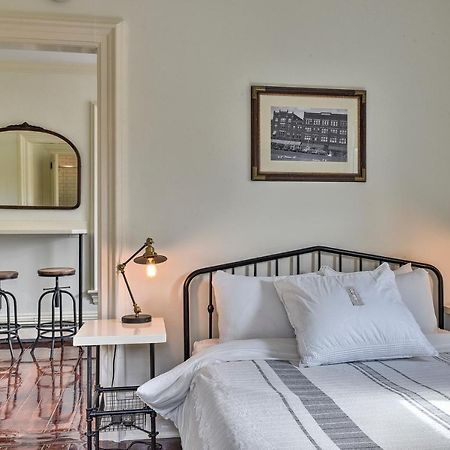 The Burrell House Hotell Keene Exteriör bild