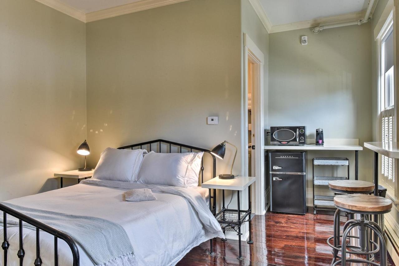 The Burrell House Hotell Keene Exteriör bild